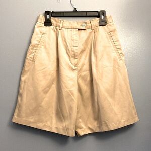 Nicklaus tan bermuda short